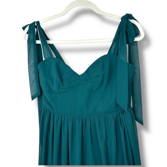 Lulus NWOT Radiant Charisma Emerald Chiffon Ruched Tie-Strap Maxi Dress Medium - Picture 5 of 10